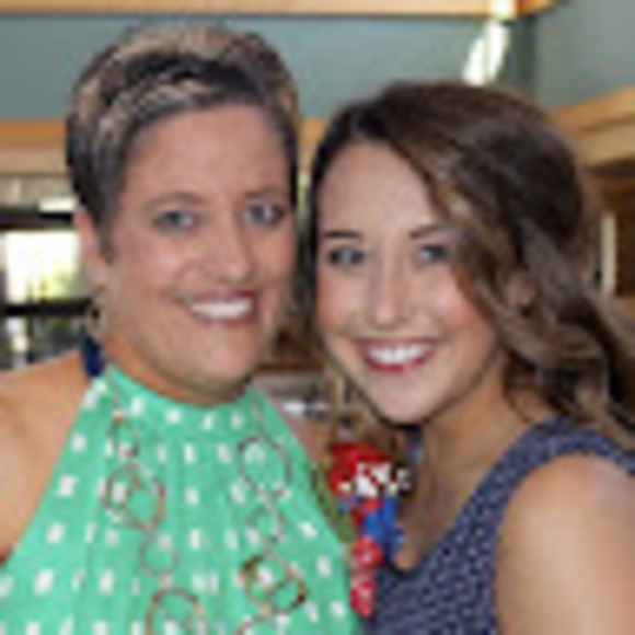 Meet your Posher, Kim - Picture 1 of 1